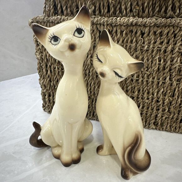 2 Vintage Ceramic Vicki MCM Siamese Cats 7in and 8in Tall Signed Delicate Lovely - Picture 1 of 14